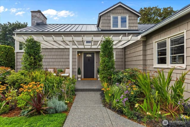 Property photo for 10037 15th Avenue Nw, Seattle