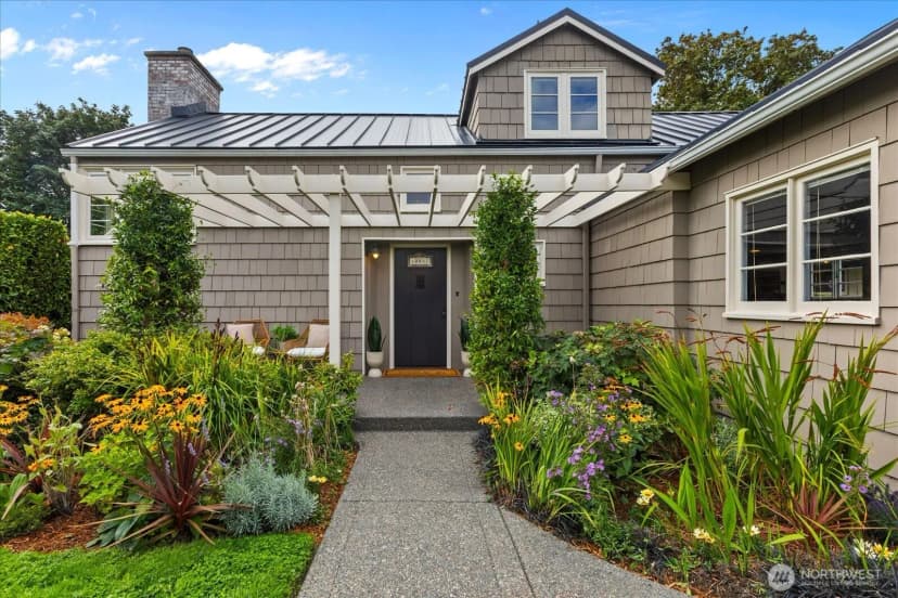 Property photo for 10037 15th Avenue Nw, Seattle