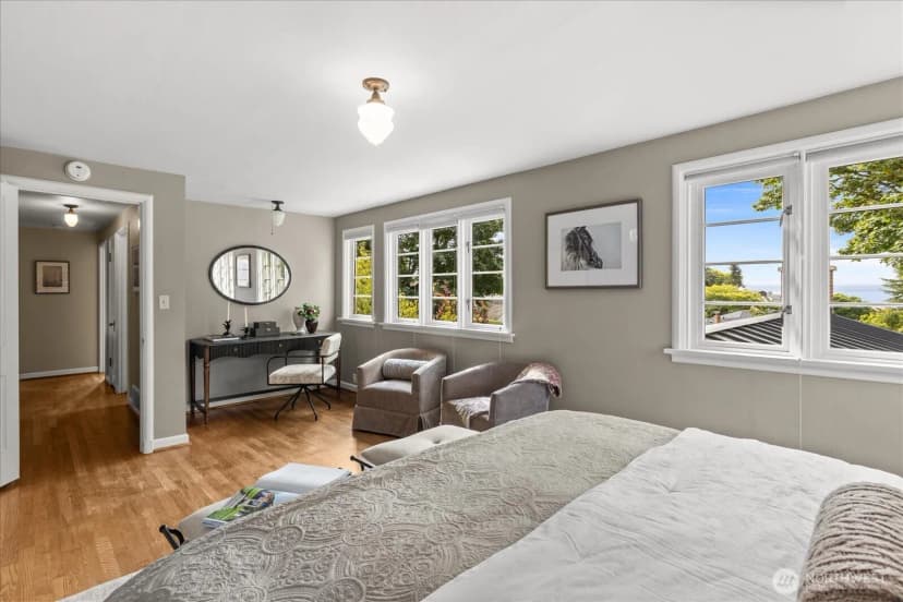 Property photo for 10037 15th Avenue Nw, Seattle photo 14