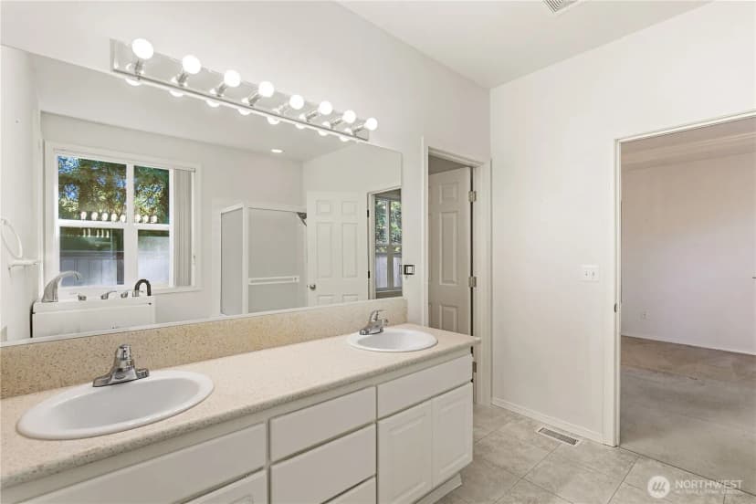 Property photo for 11006 80th Avenue Ct Sw #5b, Lakewood photo 23