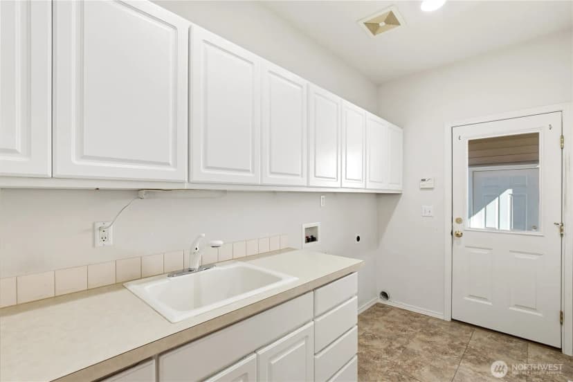 Property photo for 11006 80th Avenue Ct Sw #5b, Lakewood photo 30
