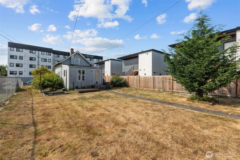 Property photo for 1621 E 32nd Street, Tacoma photo 13