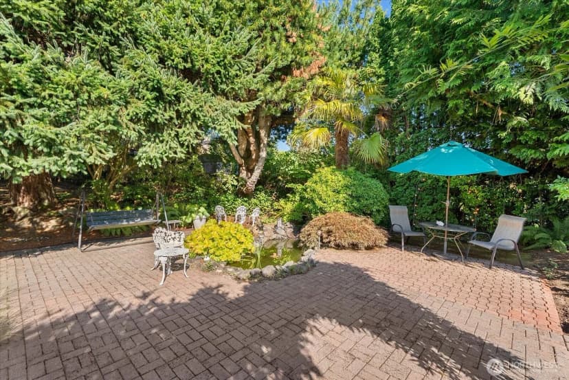 Property photo for 12116 Shorewood Drive Sw, Burien photo 28
