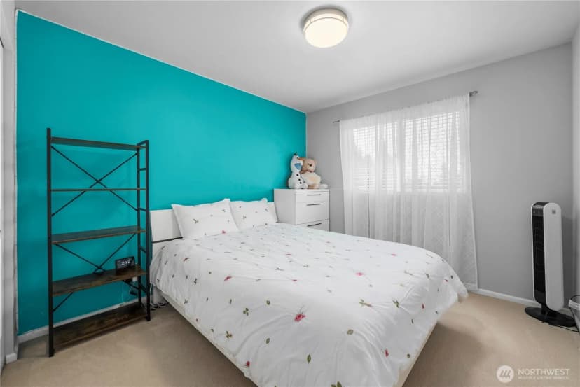 Property photo for 16901 Woodside Drive Se, Renton photo 17