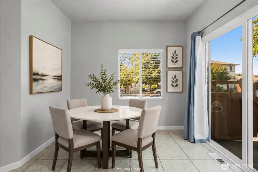 Property photo for 16901 Woodside Drive Se, Renton photo 6