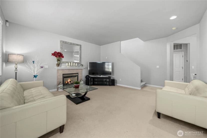 Property photo for 16901 Woodside Drive Se, Renton photo 13