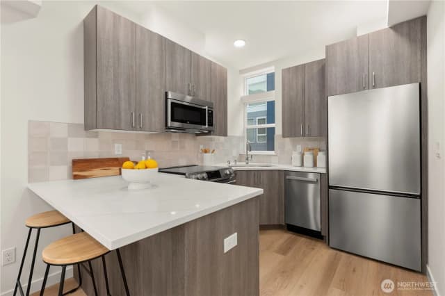Property photo for 1206 B Nw 83rd Street, Seattle photo 4