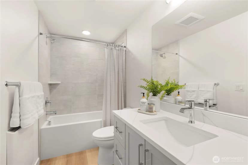 Property photo for 1206 B Nw 83rd Street, Seattle photo 19