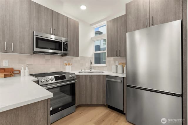Property photo for 1206 B Nw 83rd Street, Seattle photo 5