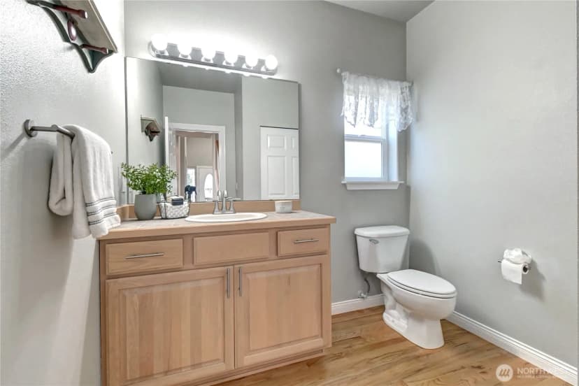 Property photo for 22126 102nd Place Se, Kent photo 14
