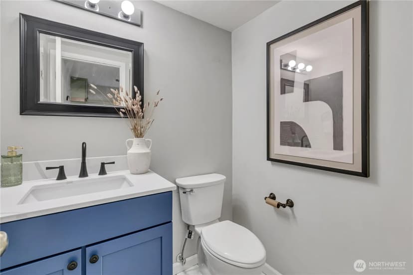 Property photo for 952 N 35th Street #102, Seattle photo 19