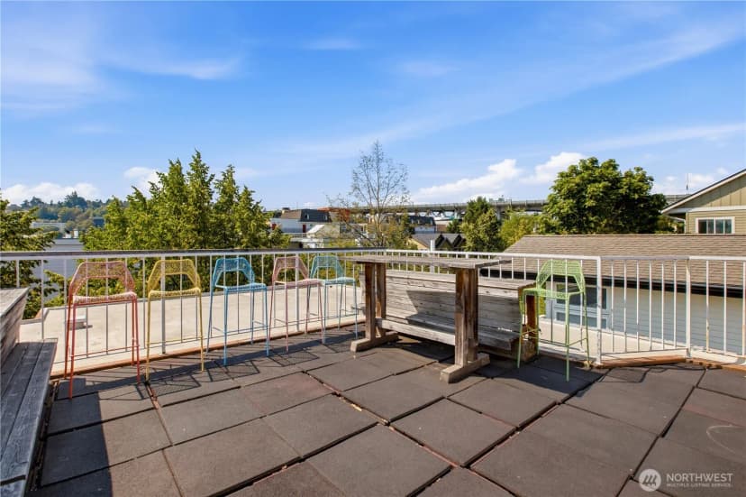 Property photo for 952 N 35th Street #102, Seattle photo 27