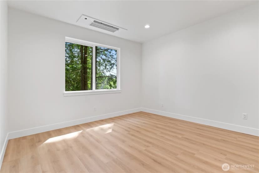 Property photo for 13 Deer Run Lane, Bellingham photo 32