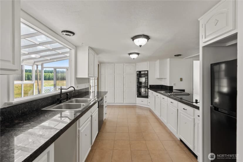 Property photo for 2227 S Scheuber Road, Chehalis photo 9