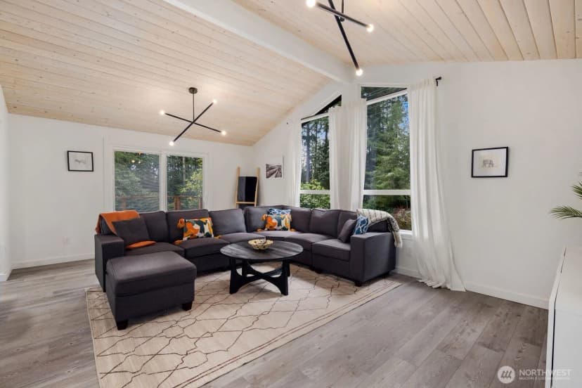 Property photo for 11132 Country Club Drive, Anderson Island photo 4