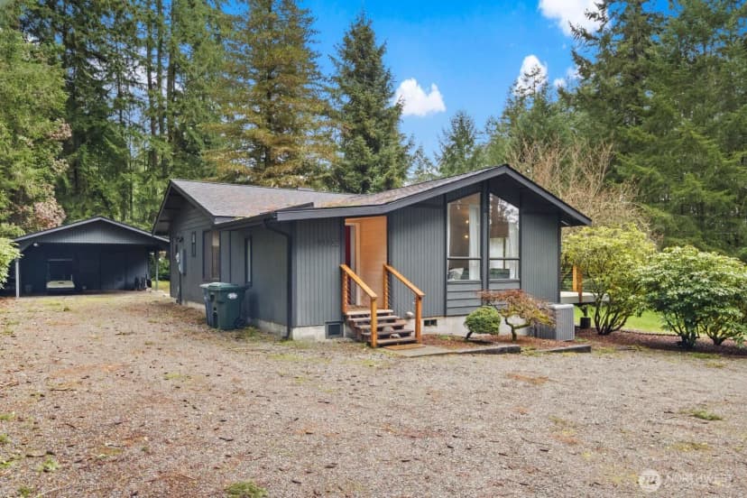 Property photo for 11132 Country Club Drive, Anderson Island photo 2
