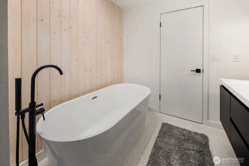 Property photo for 11132 Country Club Drive, Anderson Island photo 15