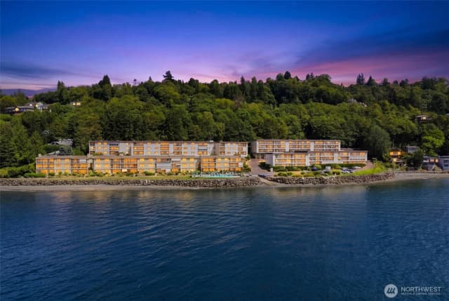 Property photo for 10203 47th Avenue Sw #b8, Seattle