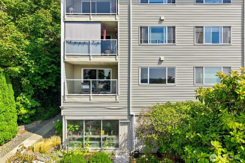 Property photo for 10203 47th Avenue Sw #b8, Seattle photo 32