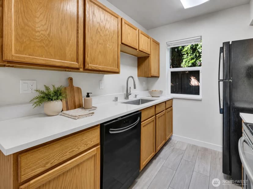 Property photo for 1939 I Street #c, Tacoma photo 9