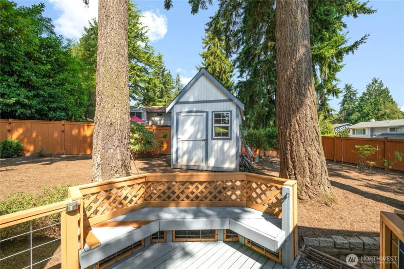 Property photo for 12086 Ne 137th Court, Kirkland photo 32