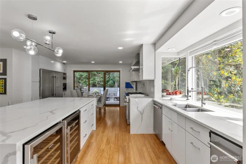 Property photo for 2202 Sahalee Drive E, Sammamish photo 11