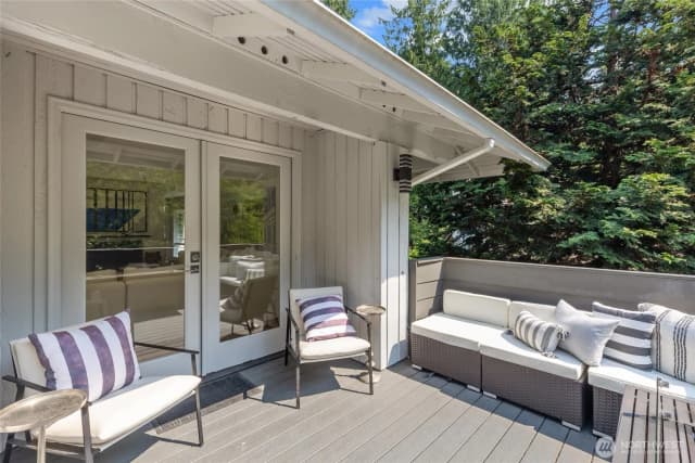 Property photo for 2202 Sahalee Drive E, Sammamish photo 5