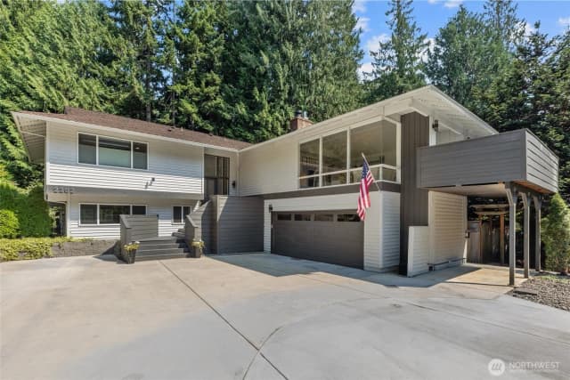 Property photo for 2202 Sahalee Drive E, Sammamish photo 2