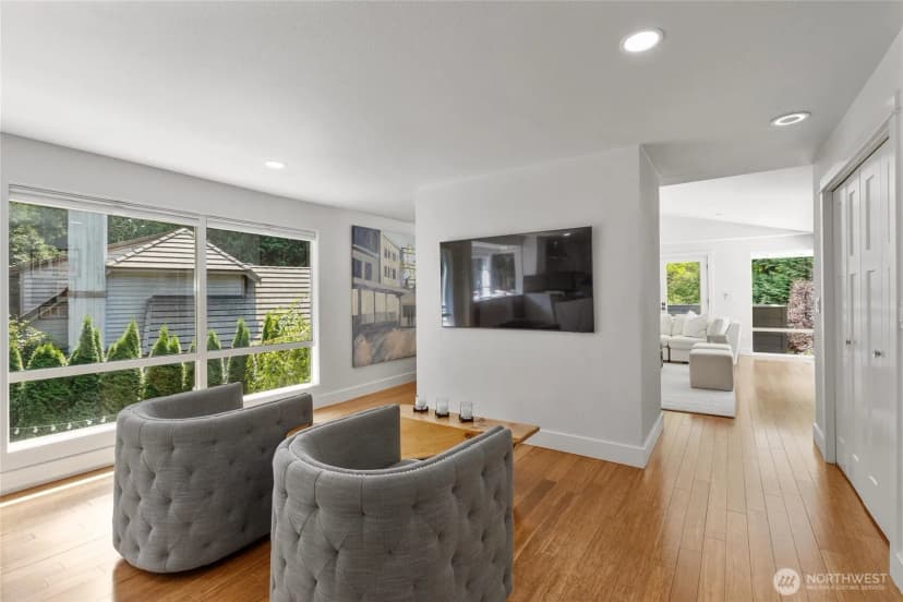 Property photo for 2202 Sahalee Drive E, Sammamish photo 8