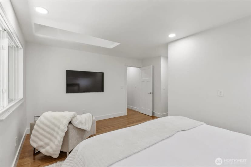 Property photo for 2202 Sahalee Drive E, Sammamish photo 17