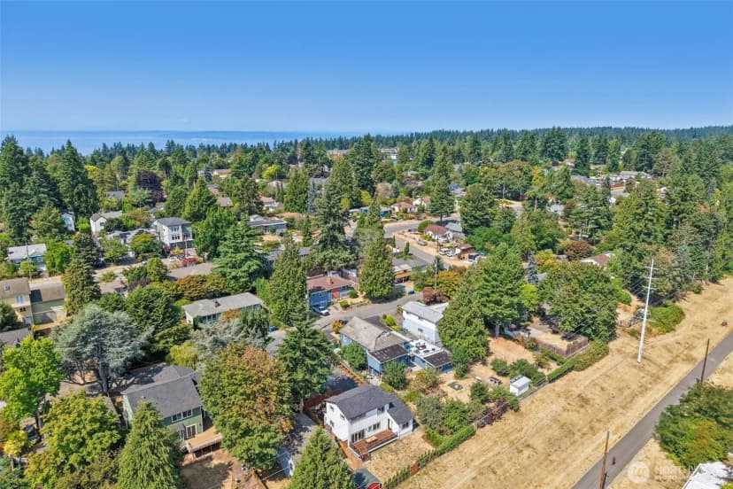 Property photo for 12038 N Park Avenue N, Seattle photo 34