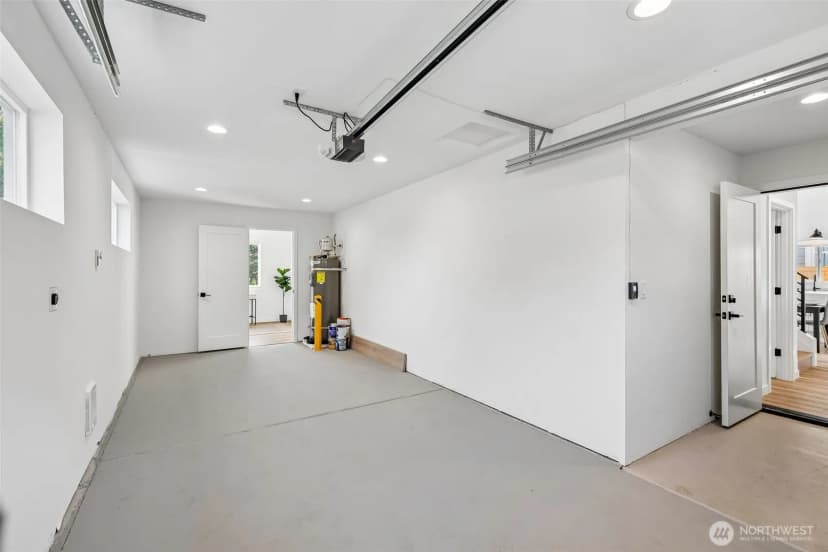 Property photo for 12038 N Park Avenue N, Seattle photo 23