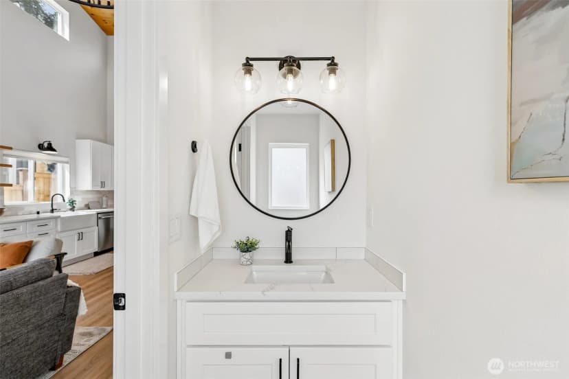 Property photo for 12038 N Park Avenue N, Seattle photo 11