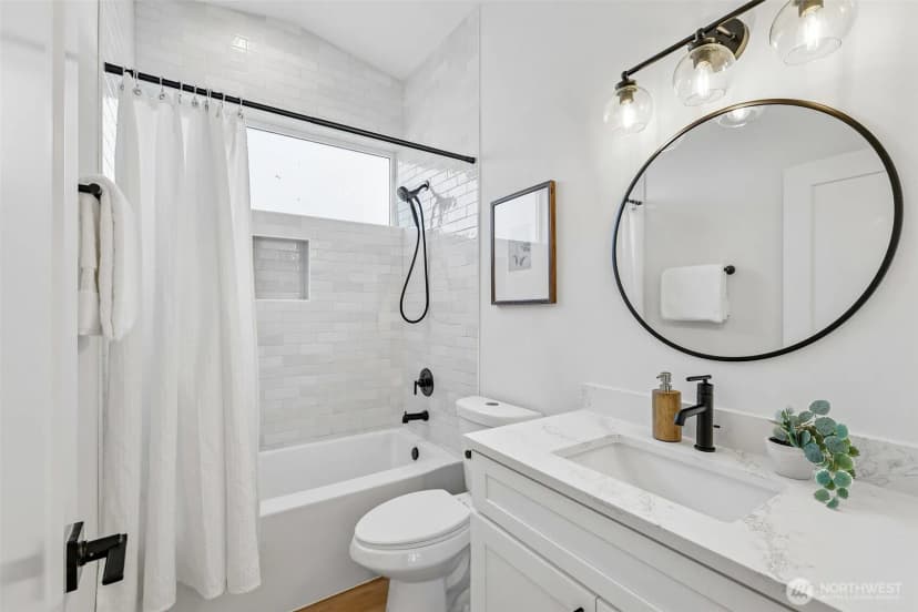 Property photo for 12038 N Park Avenue N, Seattle photo 20