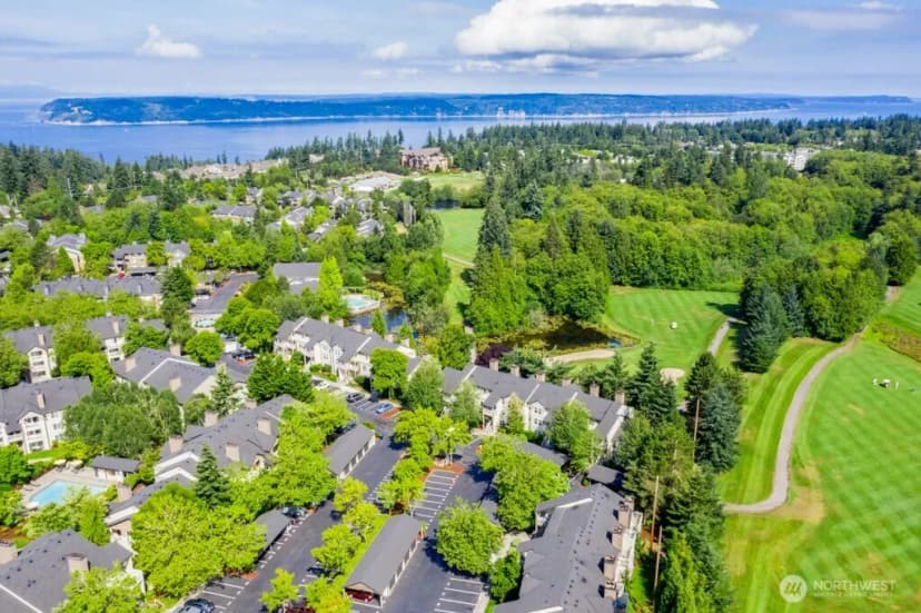 Property photo for 12423 Harbour Pointe Boulevard #v202, Mukilteo photo 18