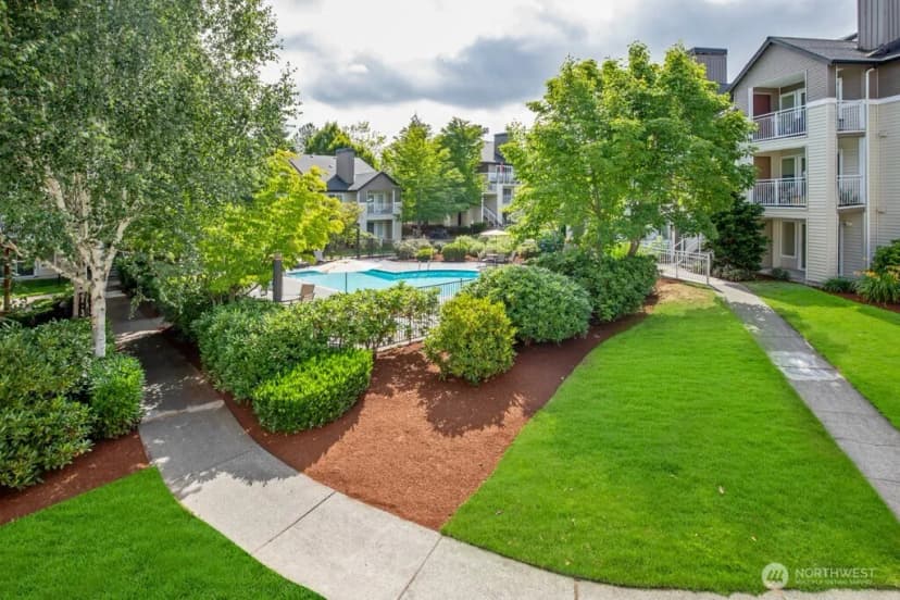 Property photo for 12423 Harbour Pointe Boulevard #v202, Mukilteo photo 17
