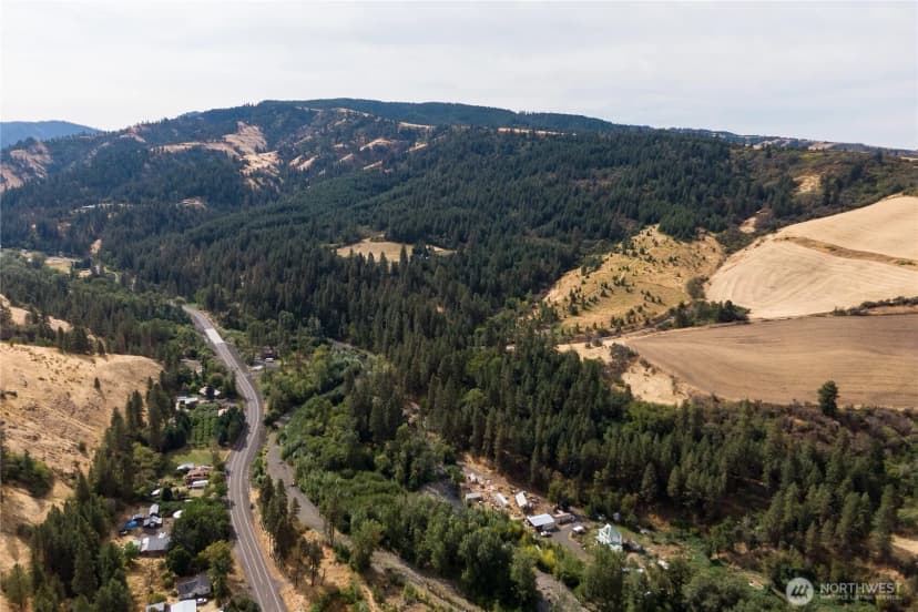 Property photo for 8117 Mill Creek Road, Walla Walla photo 11