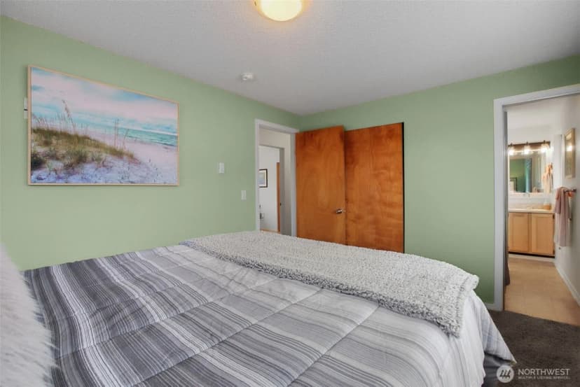 Property photo for 3000 Ruby Court Se, Port Orchard photo 19