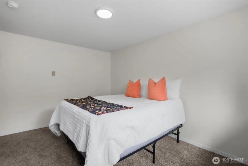 Property photo for 3000 Ruby Court Se, Port Orchard photo 22