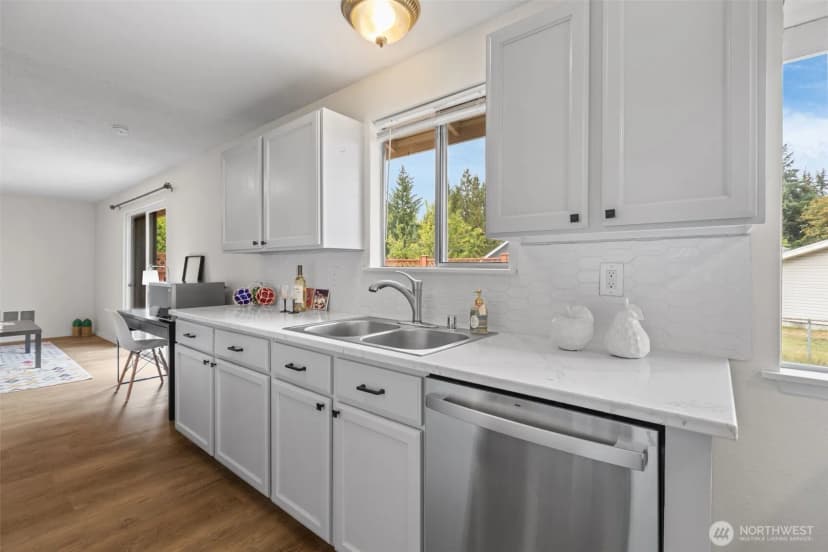 Property photo for 3000 Ruby Court Se, Port Orchard photo 8