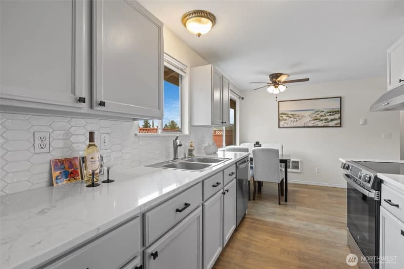 Property photo for 3000 Ruby Court Se, Port Orchard photo 11