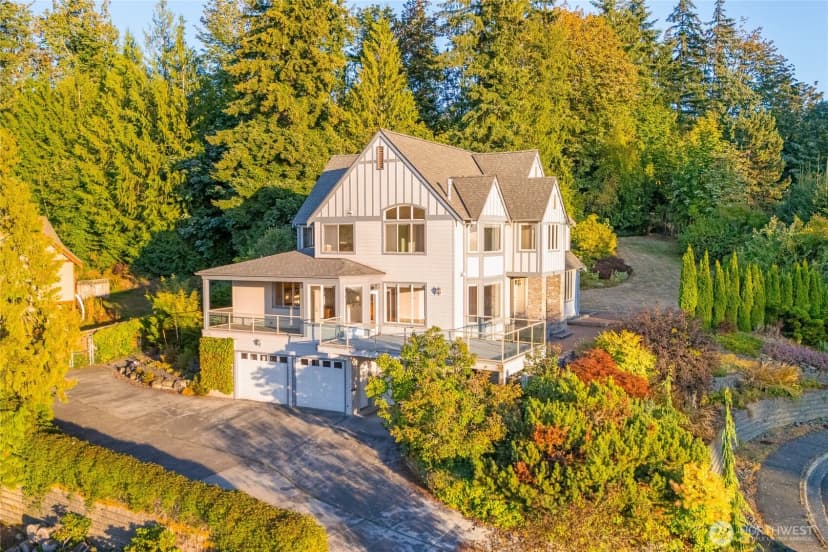 Property photo for 1015 Lone Tree Court, Bellingham