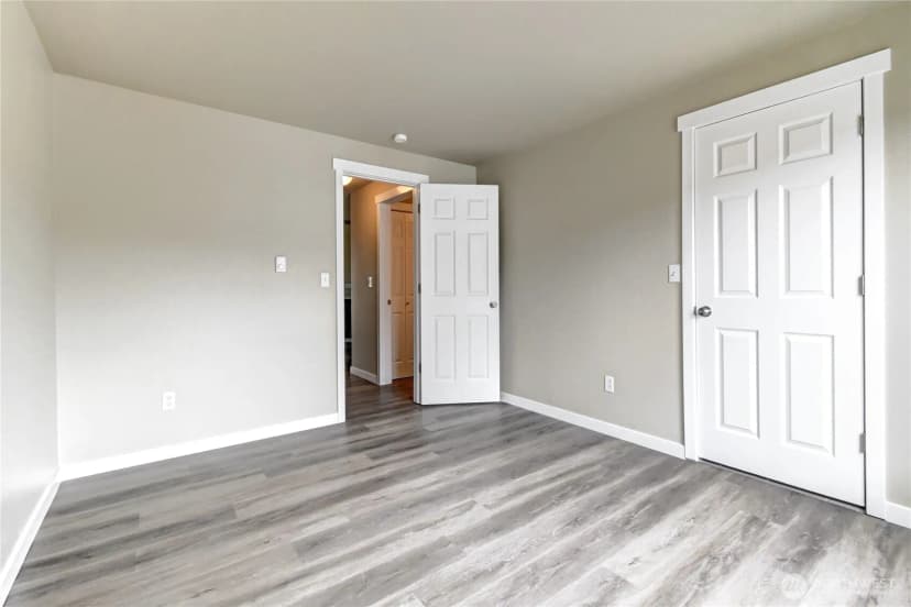 Property photo for 1102 8th Street Ne #6, Auburn photo 16
