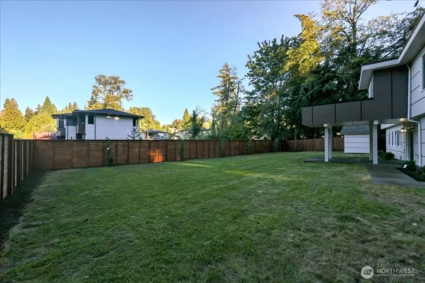 Property photo for 30230 23rd Avenue Sw, Federal Way photo 8