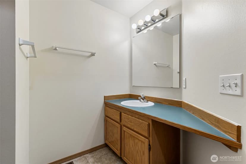 Property photo for 7206 93rd Avenue Ct, Lakewood photo 16