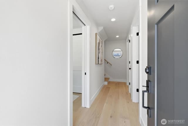 Property photo for 8815 Densmore Avenue N #b, Seattle photo 4