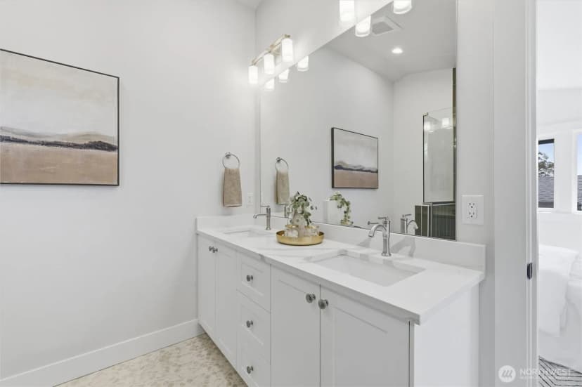 Property photo for 8815 Densmore Avenue N #b, Seattle photo 18