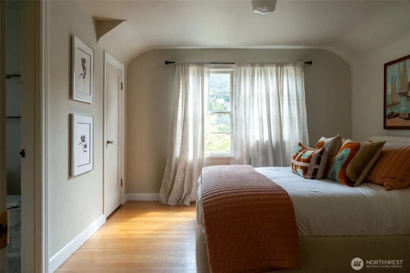 Property photo for 4569 Point White Drive Ne, Bainbridge Island photo 20