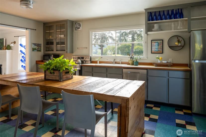 Property photo for 4569 Point White Drive Ne, Bainbridge Island photo 10