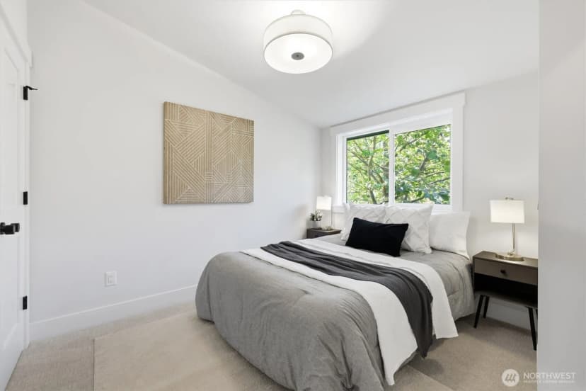 Property photo for 8817 Densmore Avenue N, Seattle photo 23
